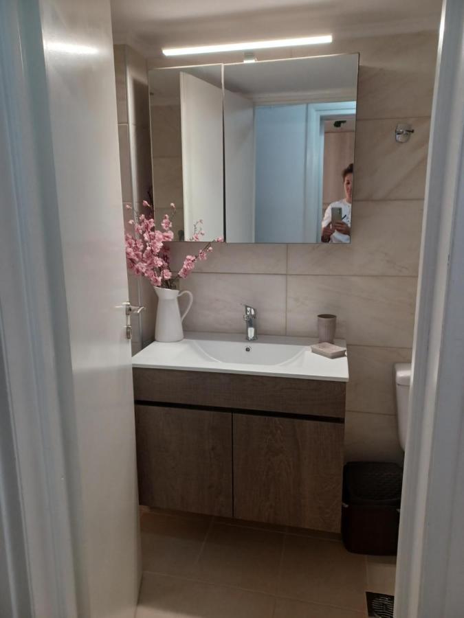 Nina'S Central Apartment Ханья Экстерьер фото